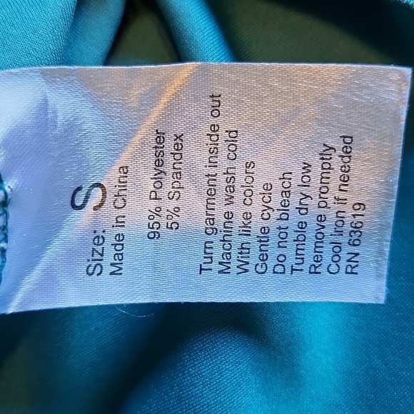 Daisy Fuentes Teal Top - Picture 11 of 11